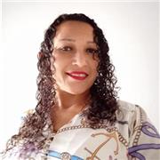 Profesora de educación ayudar o afianzar el proceso de enseñanza y aprendizaje